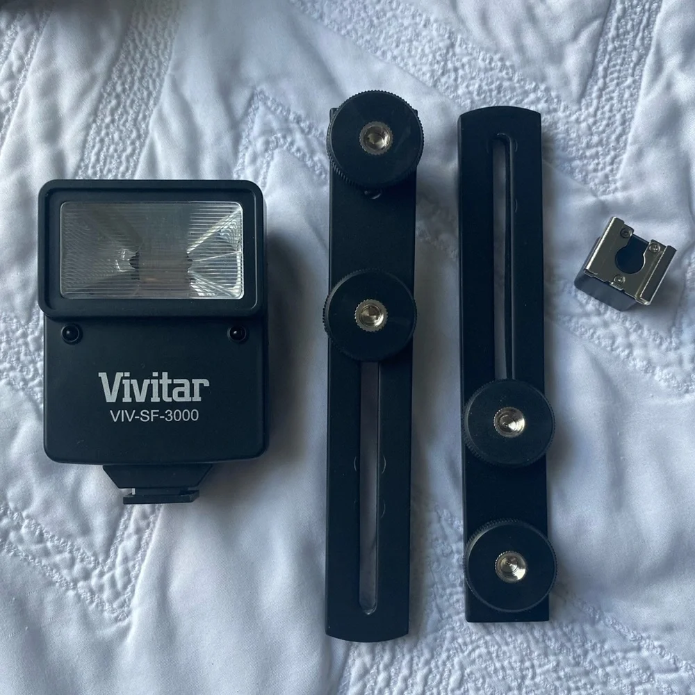 Vivitar digital flash for DSLR cameras (canon, Nikon, Olympus, Pentax, sony)